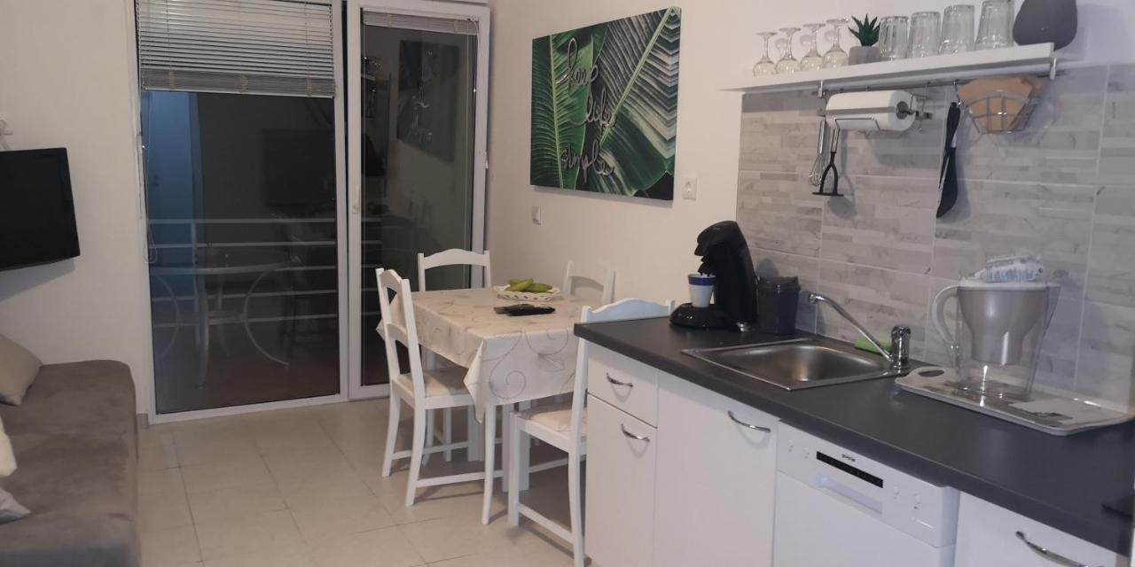 Chillout Apartments With Pool Patricia 파자나 외부 사진