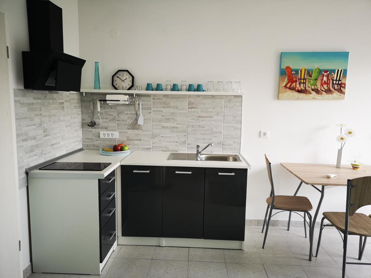 Chillout Apartments With Pool Patricia 파자나 외부 사진